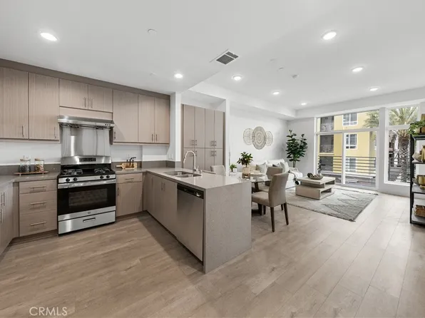 168 S Monterey St #413, Alhambra, CA 91801