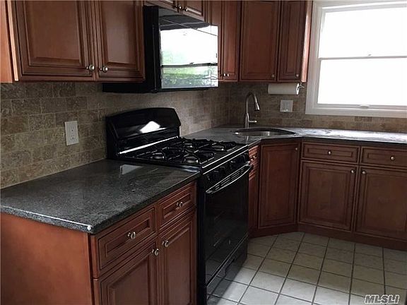 2nd image of 12 Gaffney St