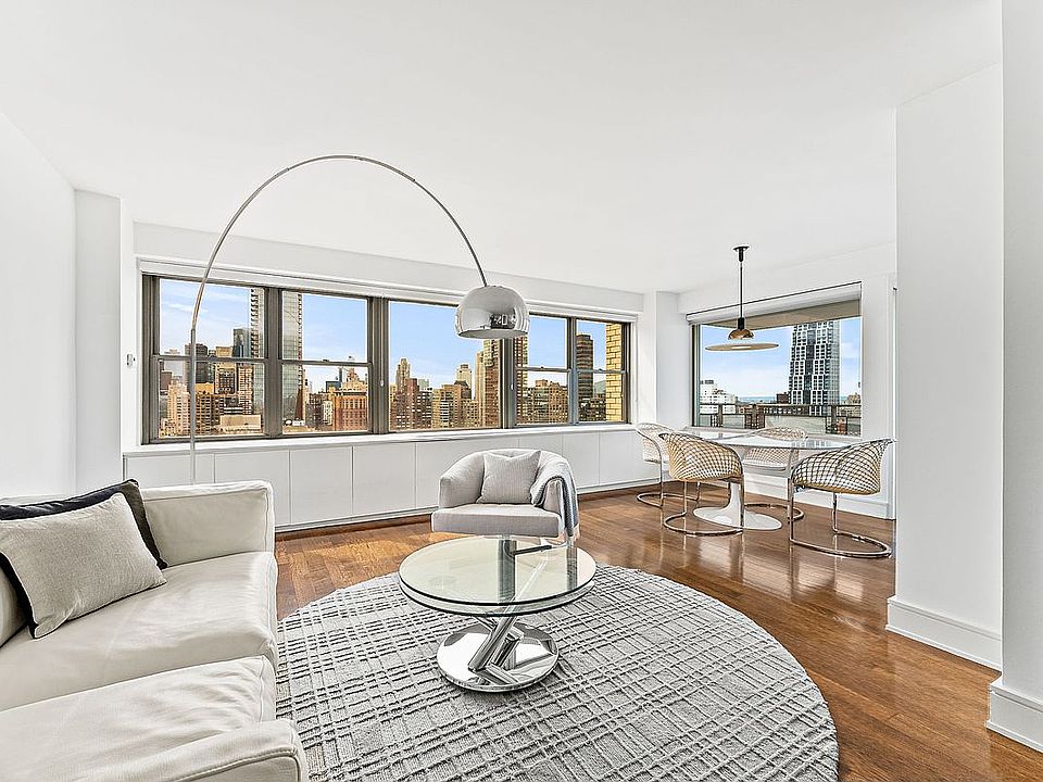 1st image of 15 W 72nd St APT 34G