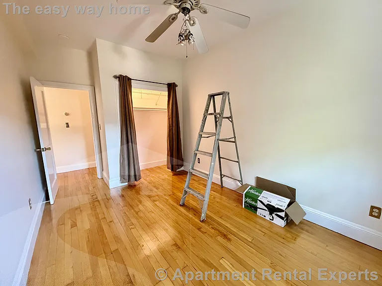1034 Cambridge St — Photo 15