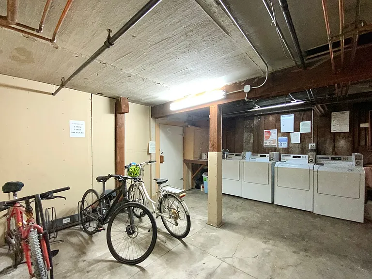 650 Masonic Ave #3 — Photo 18