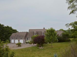 3149 W Pioneer Rd, Mequon, WI 53097