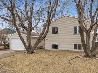 319 6th Ave, Mapleton, ND 58059