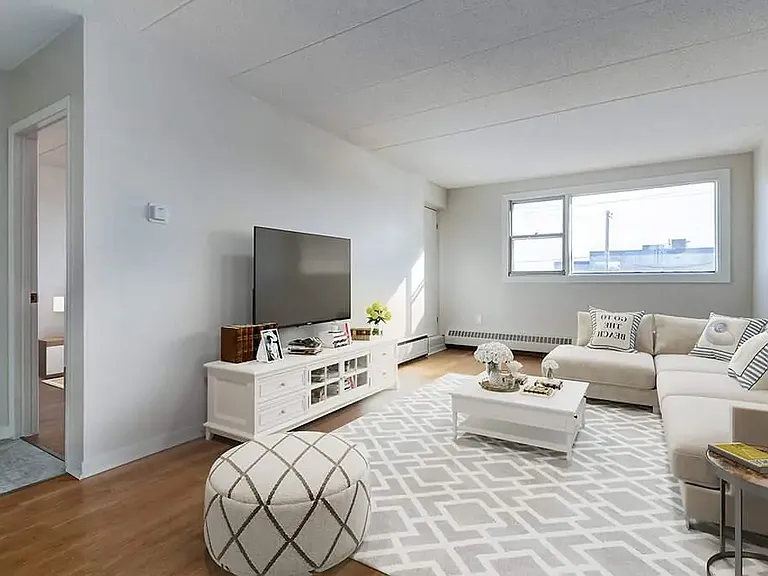 2630 6th Ave N #1 — Photo 1