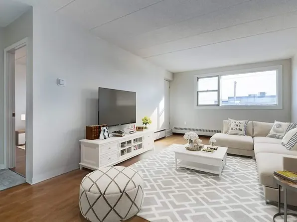 2630 6th Ave N #1, Regina, SK S4R 0P2