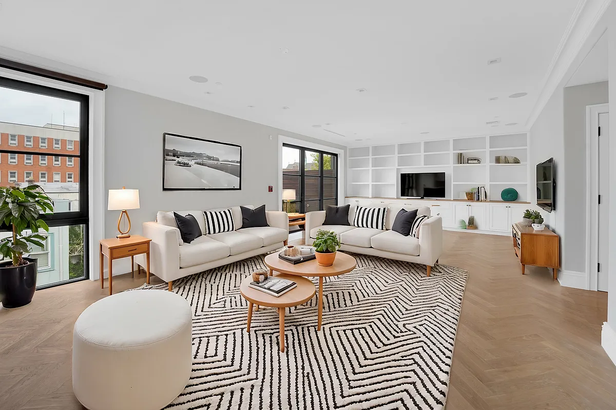 Building Photo - 306 Park Ave #PENTHOUSE