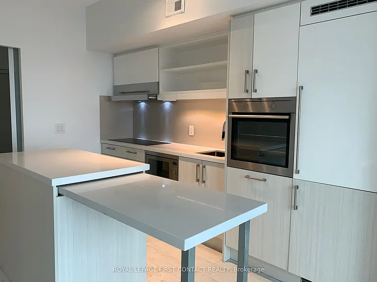 39 Sherbourne St #901 — Photo 15