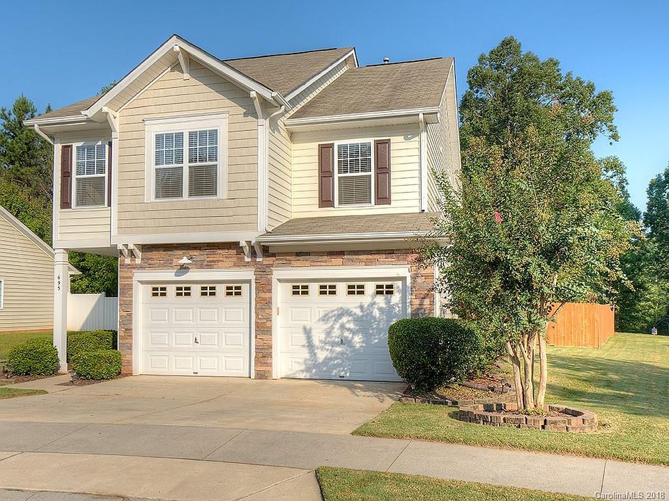 1st image of 695 Goldflower Dr Unit 75