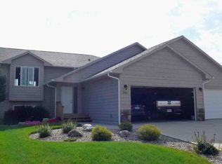 2512 Wynn Way, Yankton, SD 57078