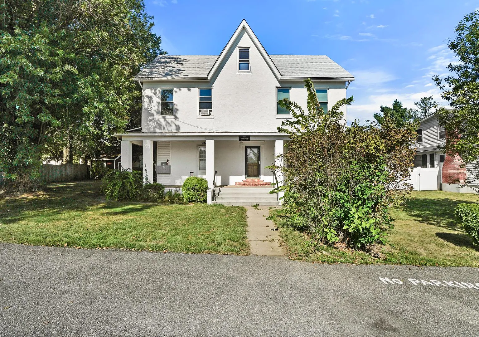 6920 Maryland Ave — Photo 1