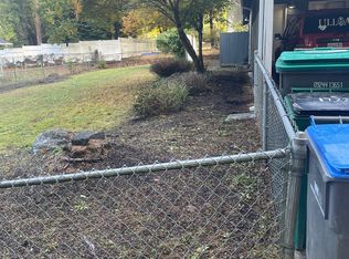 1722 NW Flatrock Rd #E, Bremerton, WA 98311