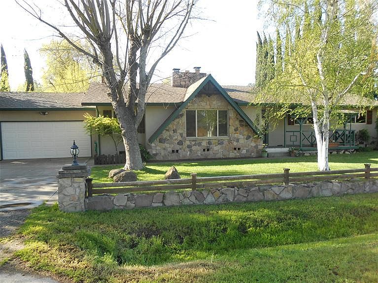 1st image of 2380 Lucile Ave