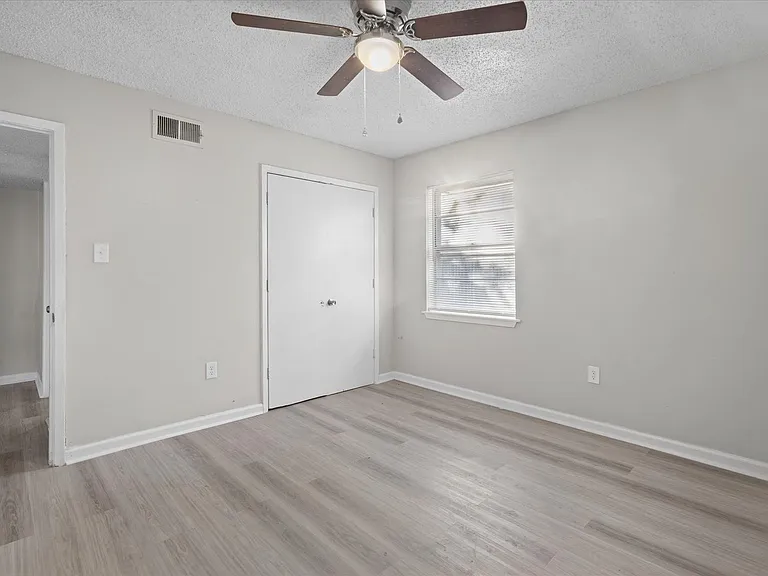 Main Street Villas — Photo 23