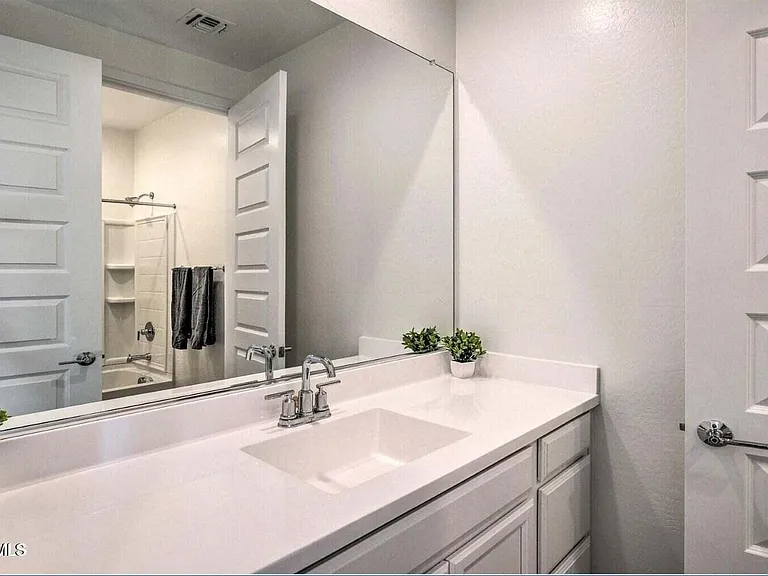 9908 E Texas Ave — Photo 13