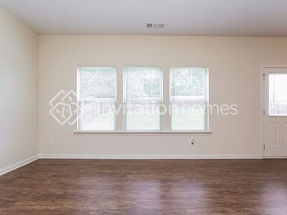 2nd image of 4082 Oak Field Dr