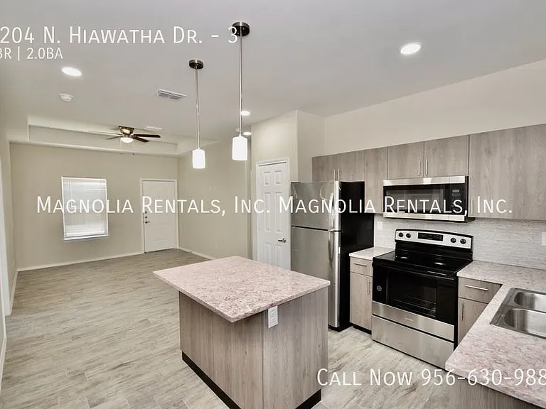 5204 N Hiawatha Dr #3 — Photo 4