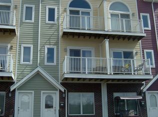 390 Frontier Ave, Morgantown, WV 26505