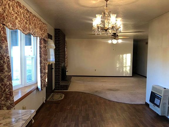 3rd image of 507 Green Acres Cir