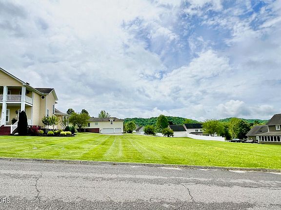2nd image of Arcadian Springs Lot 8 Dr