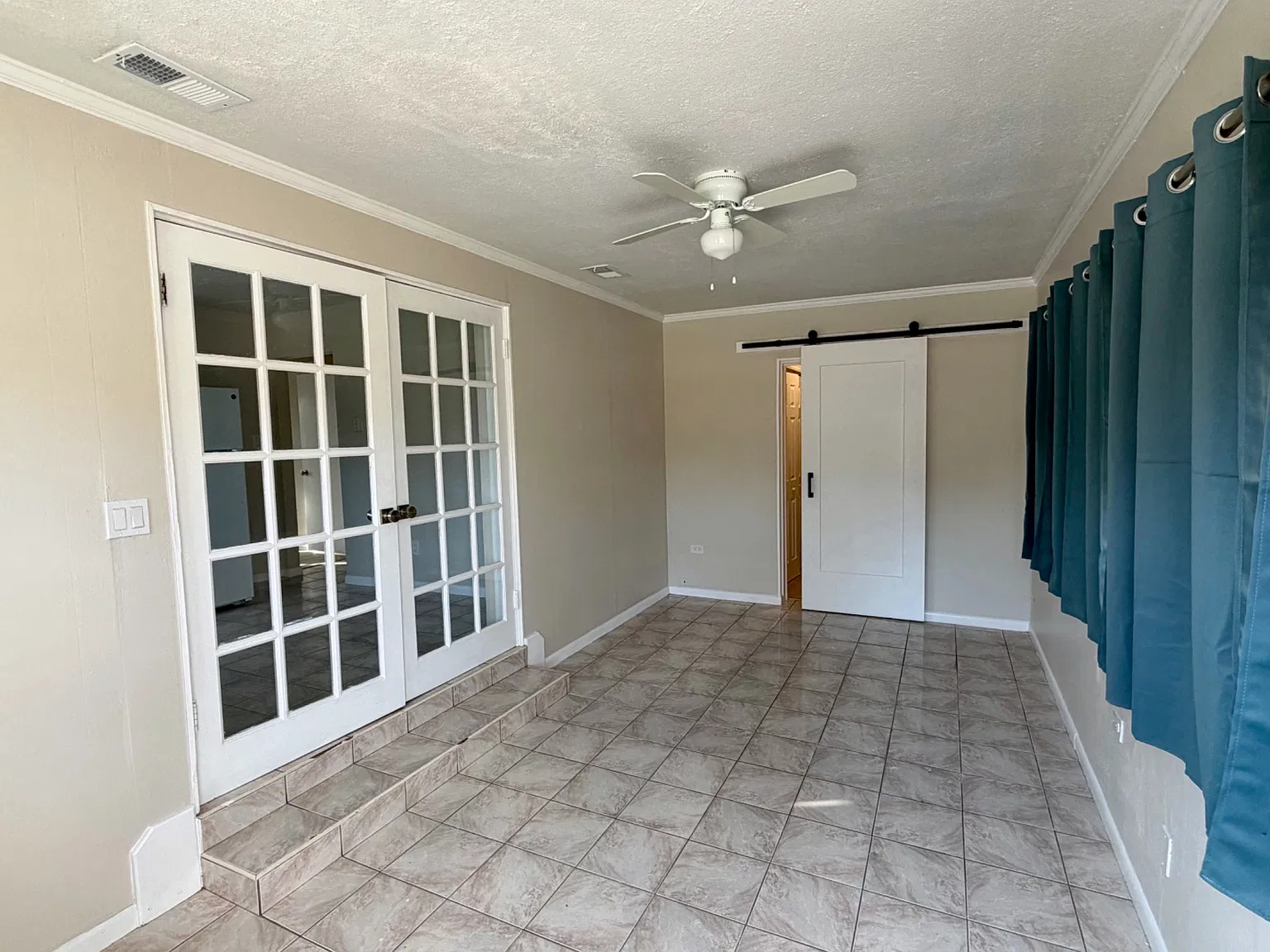 3705 West Gray Street - 1 — Photo 4