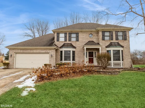 298 Woodside Dr, West Chicago, IL 60185