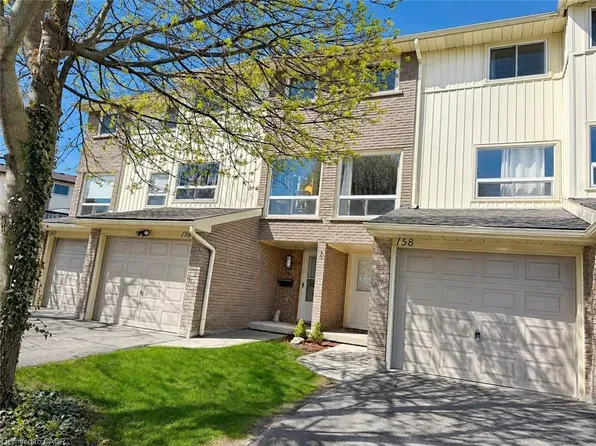 11 Queenslea Dr #158, Hamilton, ON L8W 1T7