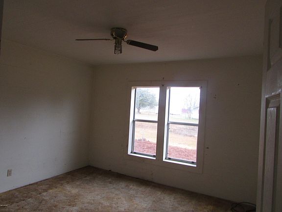 4th image of 749 W North Ave