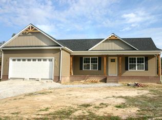 2183 Bear Creek Cir, Cookeville, TN 38506