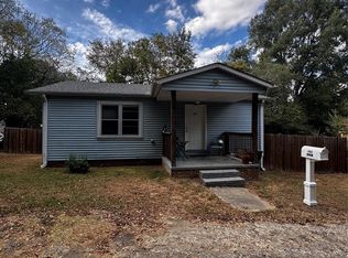 111 Magnolia Ln, Lancaster, SC 29720