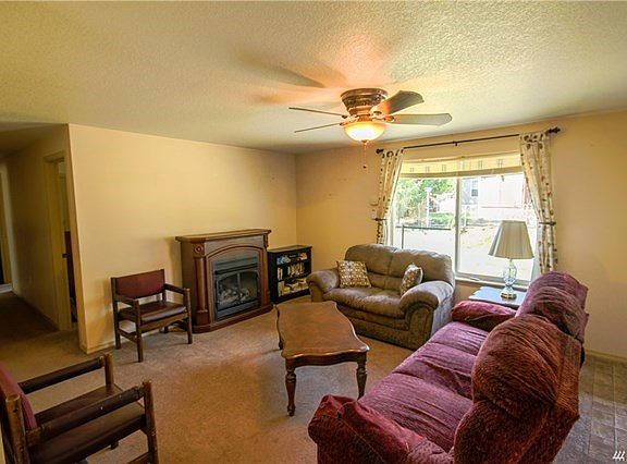 5th image of 71 E Ironwood Pl