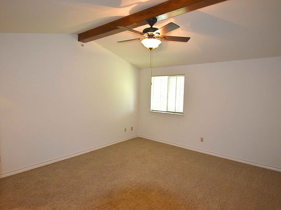5th image of 113-15908 Windermere Dr #113