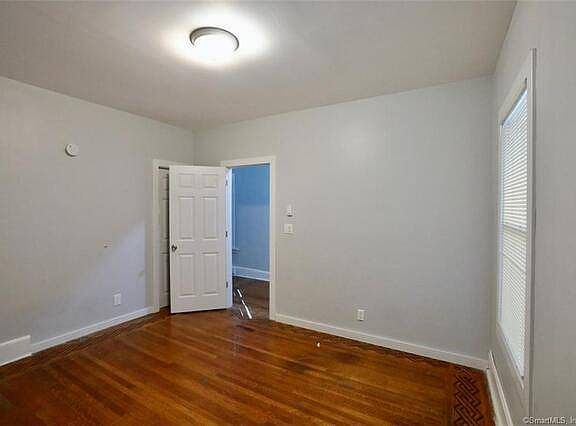 5th image of 389 Orchard St