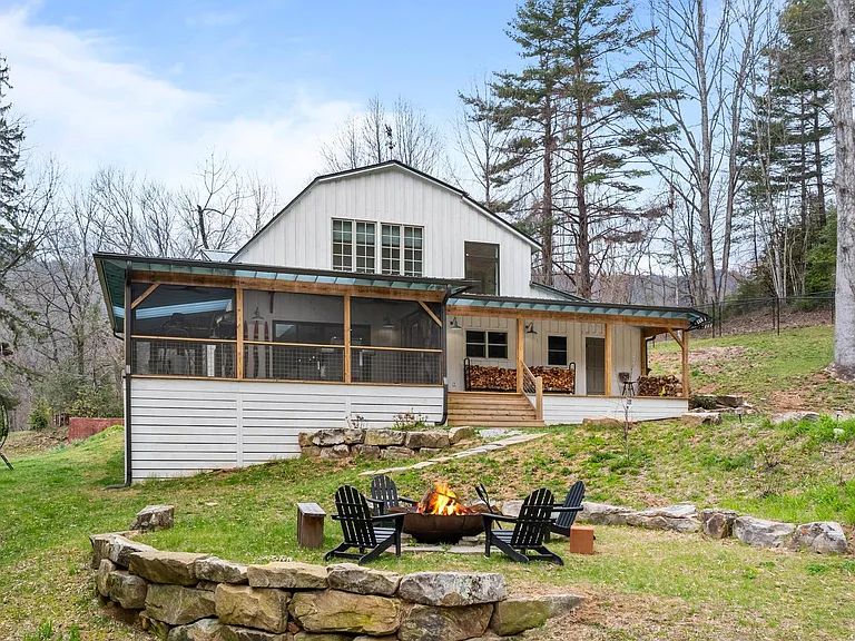 85 Hillcrest Dr — Photo 47