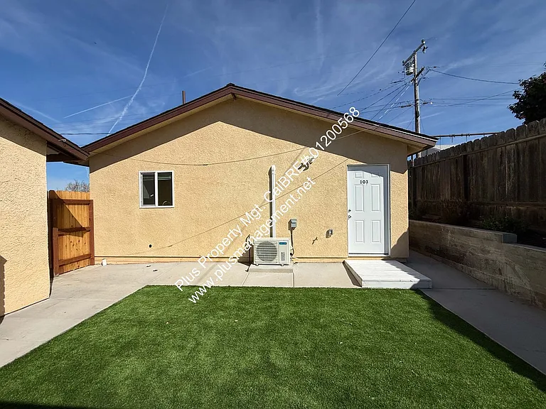 1215 Mira Flores Dr — Photo 23