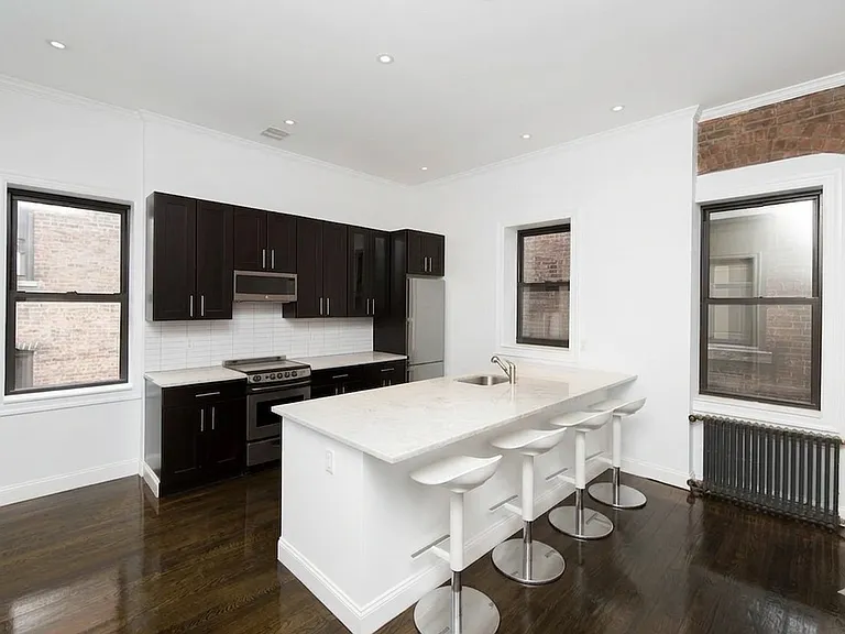 1377 Lexington Ave #4A — Photo 2