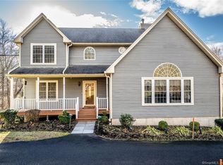 141 Livingston Rd, Middletown, CT 06457