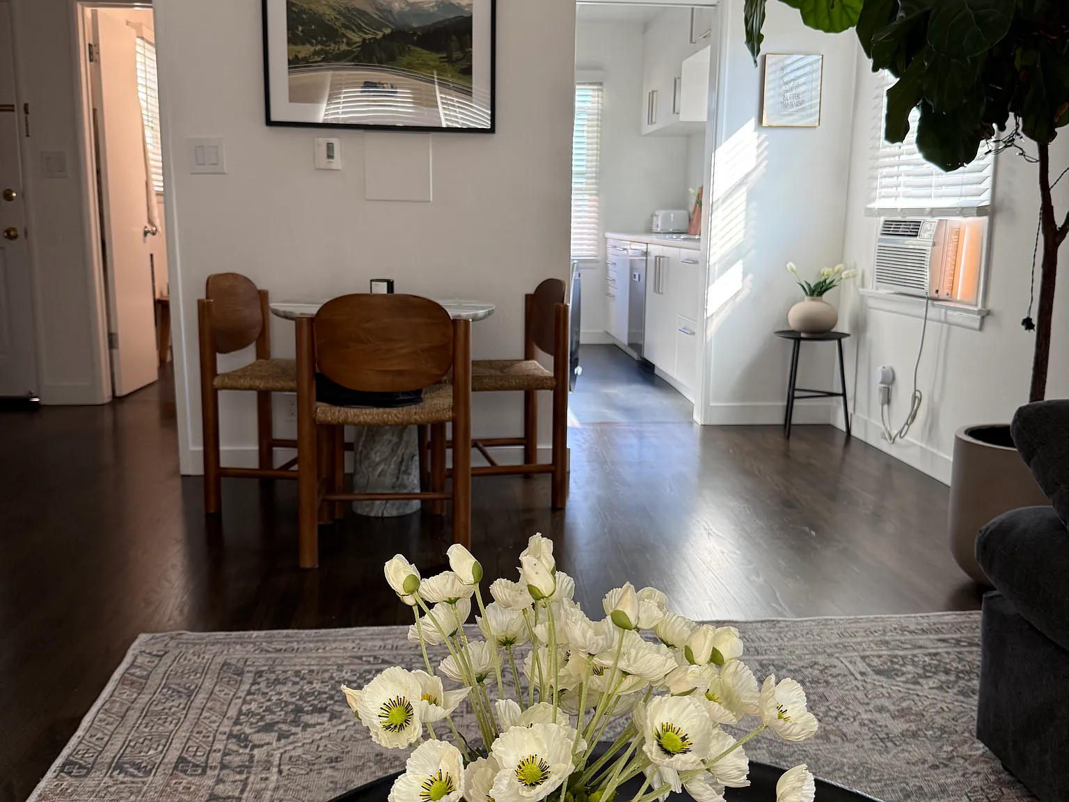2 bed, 750 sqft, $3,800 — Photo 3