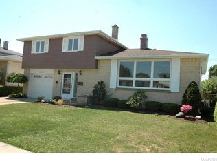 65 Angela Ln, Cheektowaga, NY