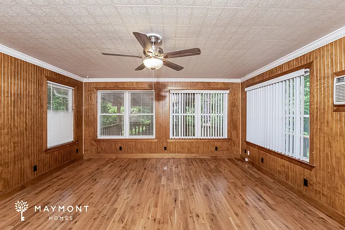 339 Donna Dr — Photo 7