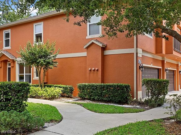 3rd image of 3321 Pine Oak Trl