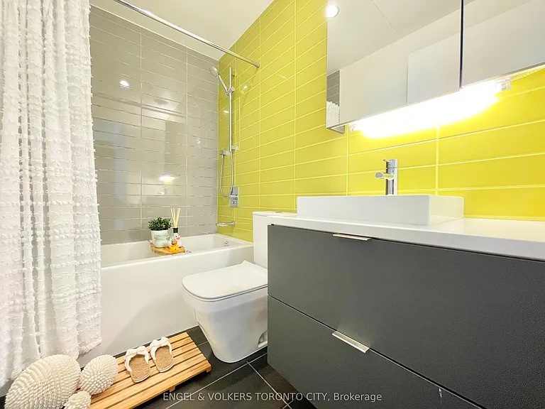 170 Bayview Ave #1004 — Photo 25