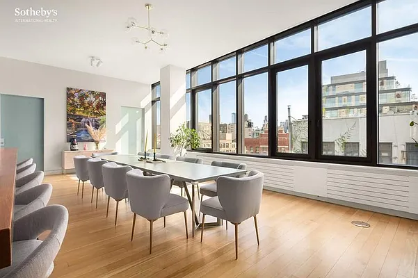 Sold by Sotheby's International Realty | media 41