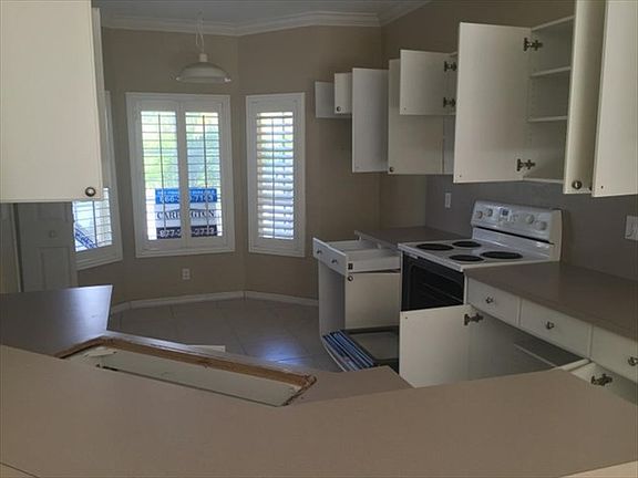 4th image of 8330 NW 107th Pl Unit 5