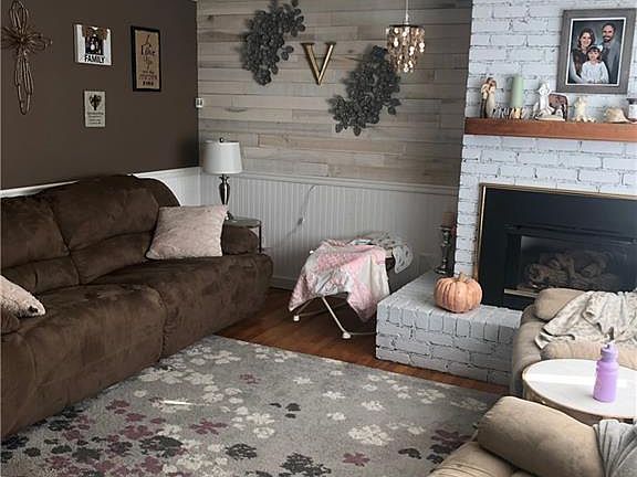 3rd image of 1833 Avenue E