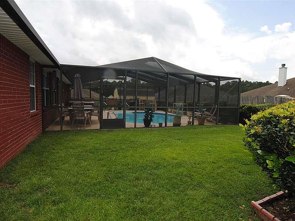 3rd image of 7127 Inniswold Dr