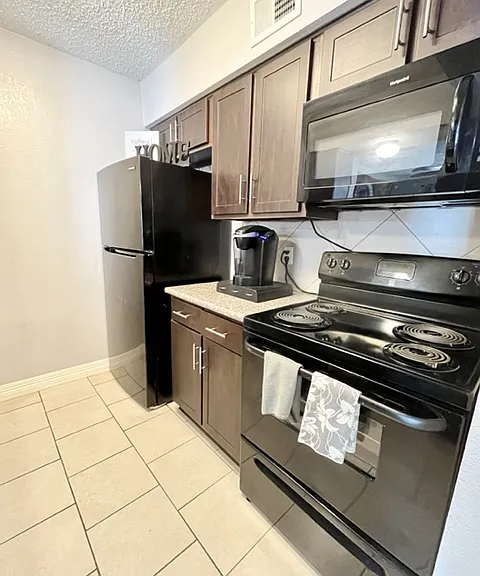 Villas At Braeburn — Photo 65