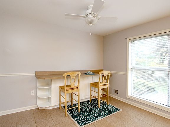 3rd image of 27 Hibiscus Ct #137
