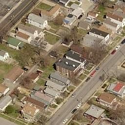 2nd image of 842 Oak St