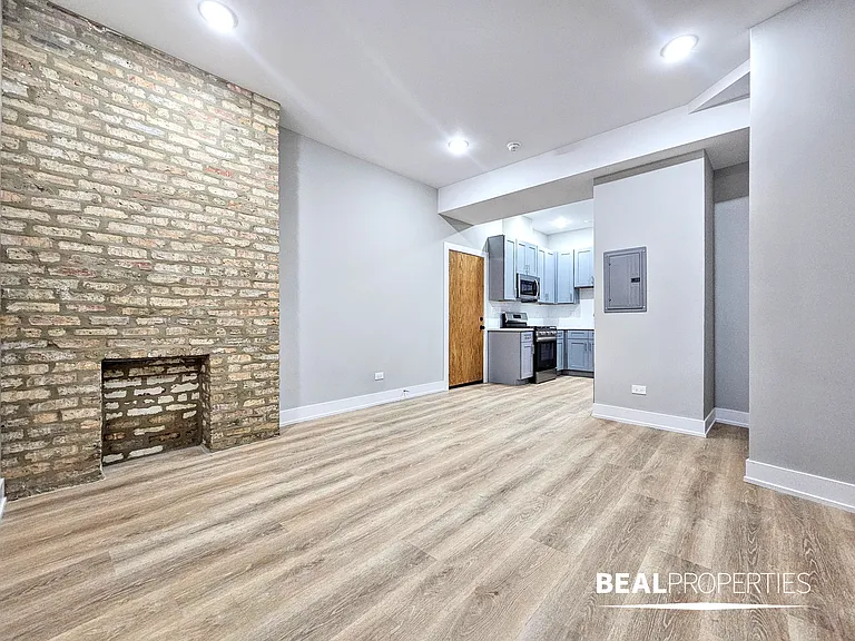 428-38 West Belden — Photo 30