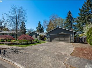 9545 SW Robbins Dr, Beaverton, OR 97008
